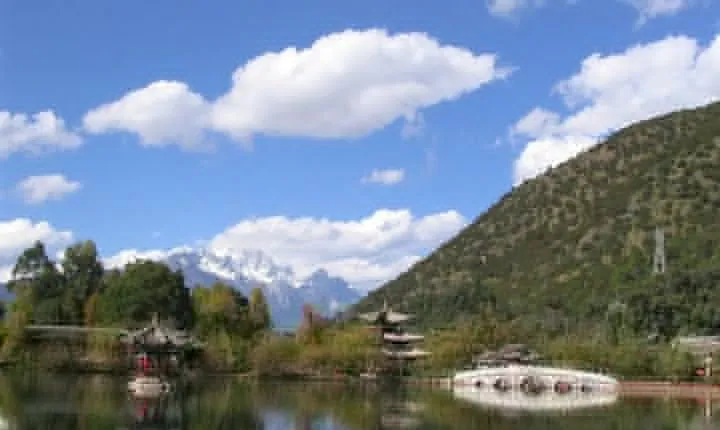 Private City Tour of Lijiang Including Lunch