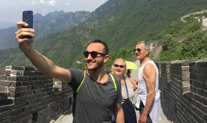 Private transfer Service from Beijing To Mutianyu and Huanghuacheng Great Wall