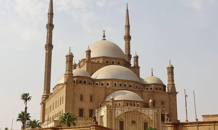 Old City Cairo tour and The Egyptian Museum Combined with Lunch
