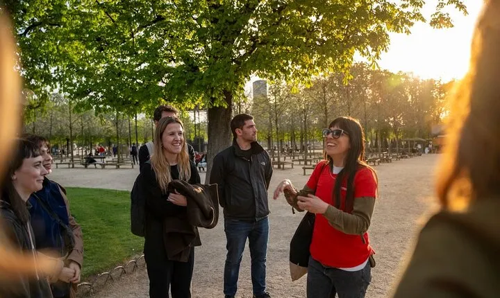 Night Out in Paris: Boho Vibes & City Lights