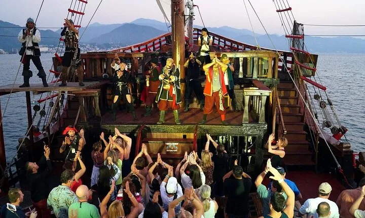 Night Cruise at Puerto Vallarta, Pirate Show & Dinner!