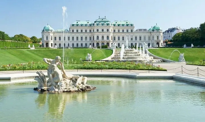 Vienna: Upper Belvedere Palace Access with Klimt’s “The Kiss”