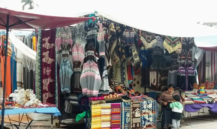 Otavalo market tour, Cayambe, Quitsato, Peguche, Cotacachi