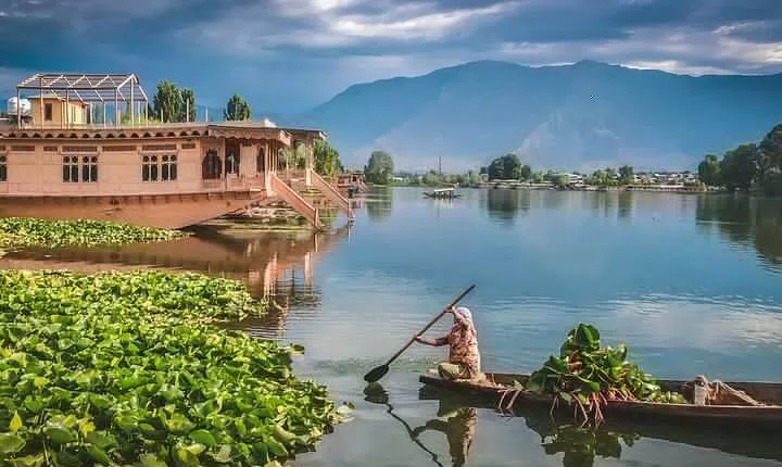 5 Days and 4 Nights Private Tour of Kashmir
