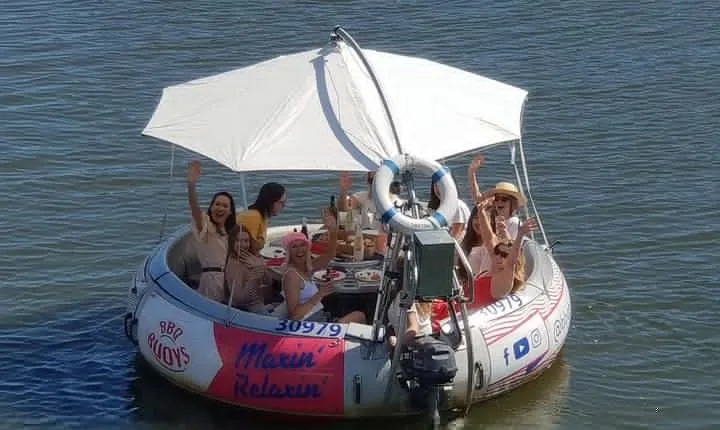 Adelaide 2-Hour BBQ Boat Hire for 7-10 People