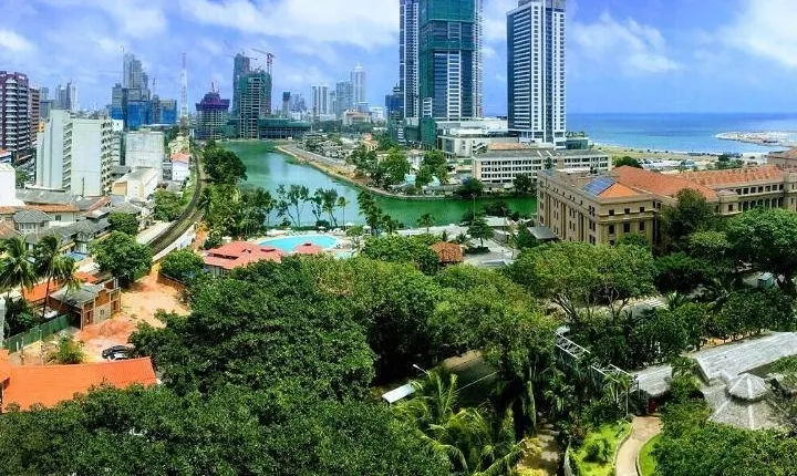 Colombo Airport Transit Tour – 5 Hours