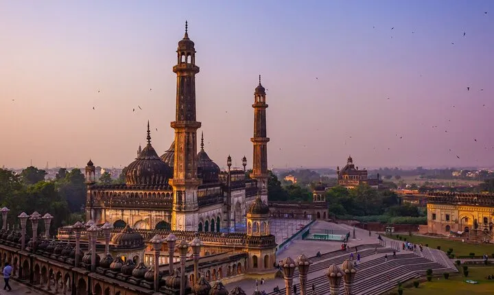 Night Walk Lucknow (2 Hours Guided Walking Tour)