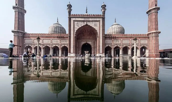 Private City Tour of Old Delhi With Rickshaw Ride