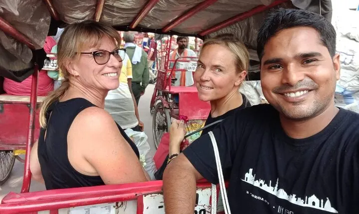 Old Delhi Spice Market and Temple Tour