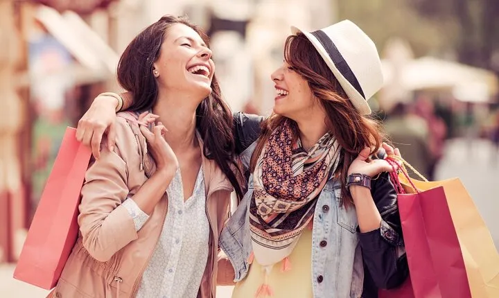 Private Delhi Shopping Tour with Car and Guide