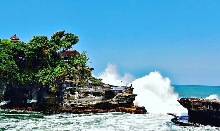 South Bali Uluwatu and Tanah Lot Temple Tour