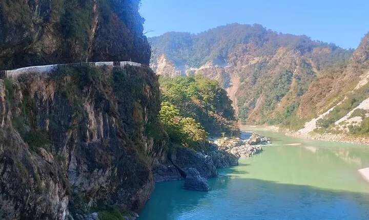 1-Day Kotli Bhel Hike: Waterfalls & Vashishta Cave by the Ganges