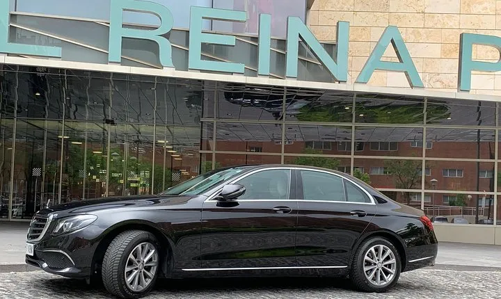 Private transfers Airport-hotel Zaragoza.