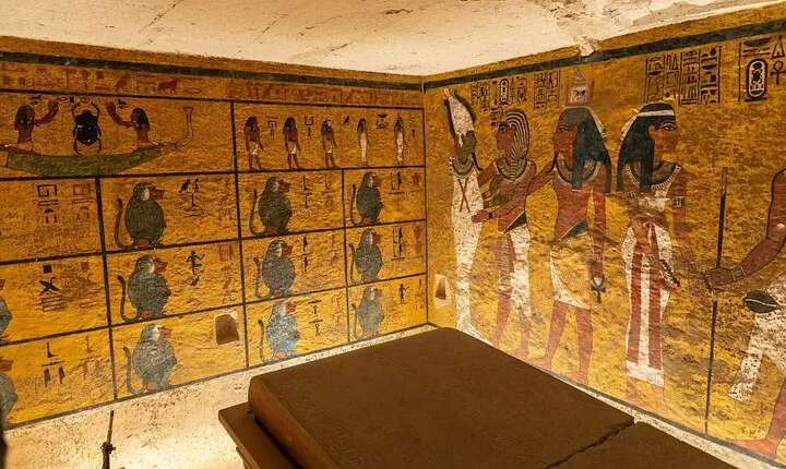 Private Full-Day Luxor Tour to East and West Banks