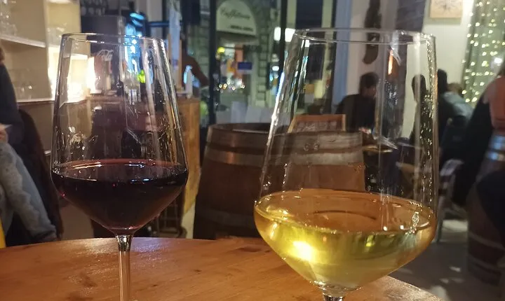Siena: Taste Tuscany on a Full Meal Food Tour by Do Eat Better