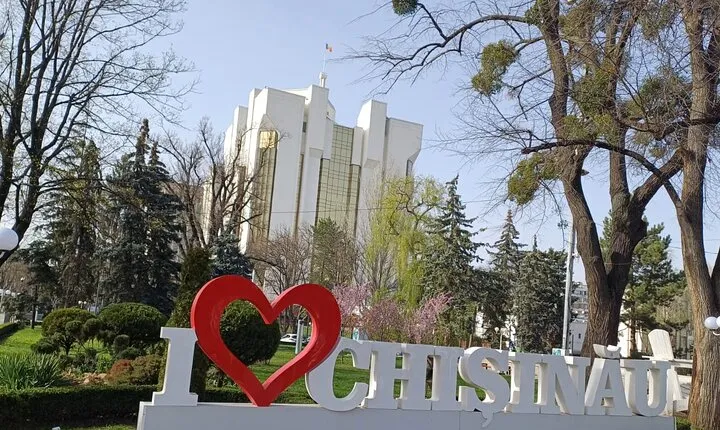 2.5 hours Walking City tour Chisinau Moldova