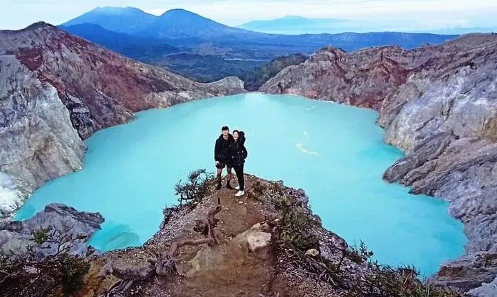 Bali-Ijen Blue Fire-Tumpaksewu waterfall-Bromo-All Entrance Incl.