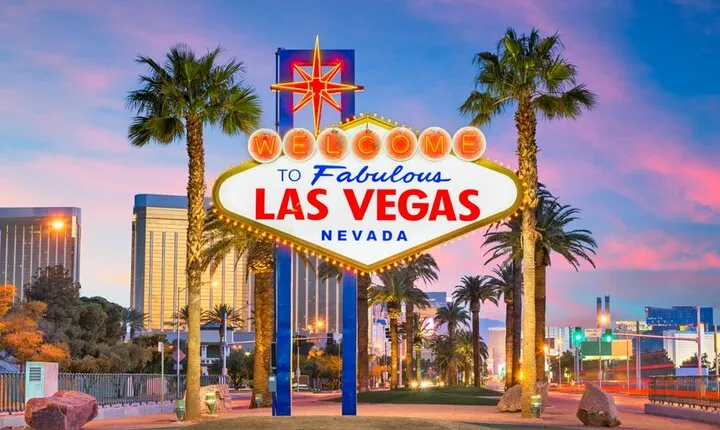 Las Vegas Strip: Past & Present Glory Self-Guided Adventure