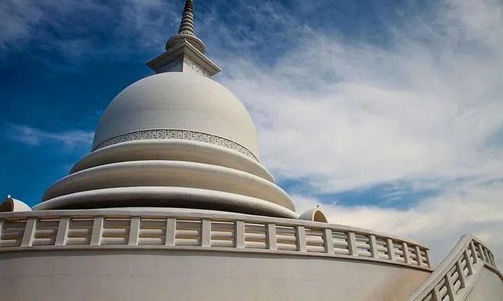 Hidden Temples and Secluded Coastlines from Galle City