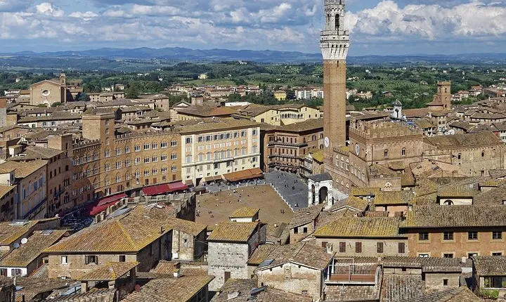 Siena Private Walking Tour With A Professional Guide