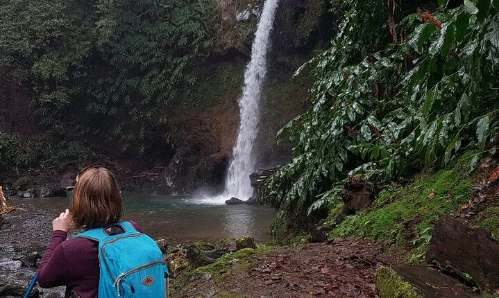 Full Day Hiking Trail Waterfalls- in Lomba de São Pedro - Azores
