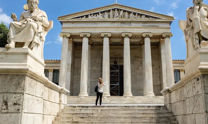 A Neoclassical Capital: A Self-Guided Audio Tour