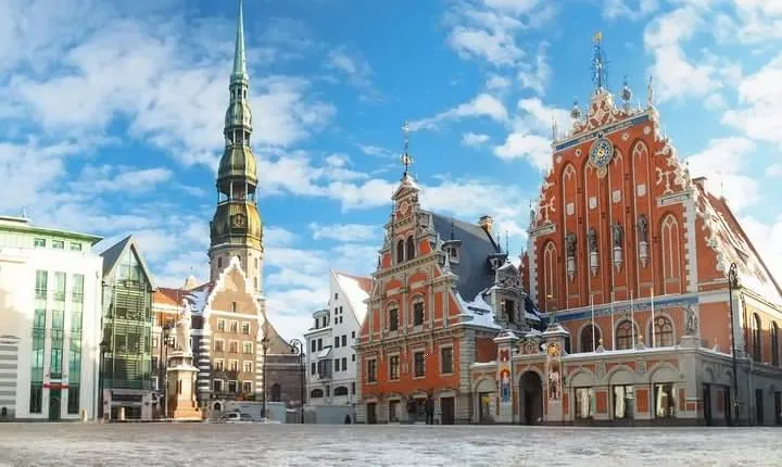 Private Shore Excursion: Walking Tour of Riga