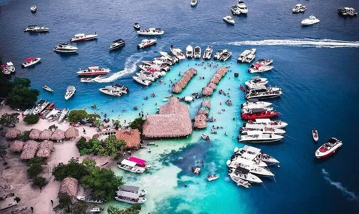 Full Day Boat Tour to Cholón Island forever with DJ on boat