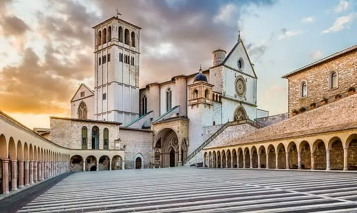 Assisi with Gourmet Lunch&Wine Fullday from Florence