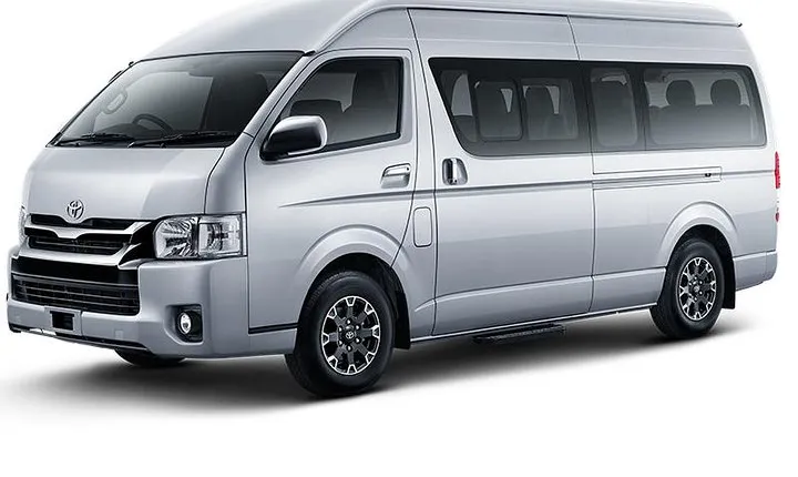Hire Luxury Van 15 Seat Toyota Hiace