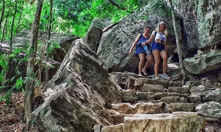 3 Day SriLanka Cultural Tour:Dambulla/ Sigiriya/ Polonnaruwa / Minneriya/ Kandy