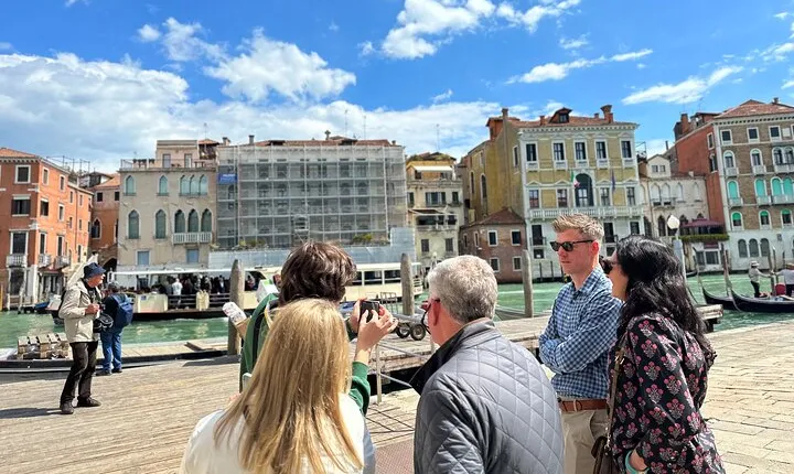 Rialto Market Food and Wine Lunchtime Tour of Venice