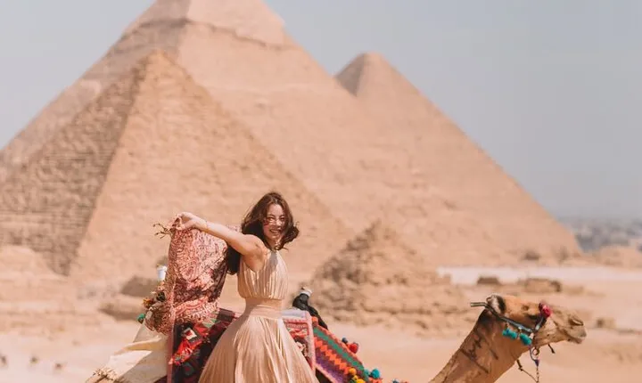 8 Hours Private Giza Pyramids,Sphinx ,Egyptian Museum&Market Tour