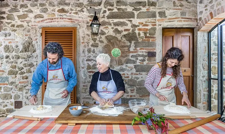 Bruschetta, Ravioli & Traditional Recipes Class in Chianti