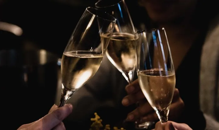 Champagne Tasting in Paris