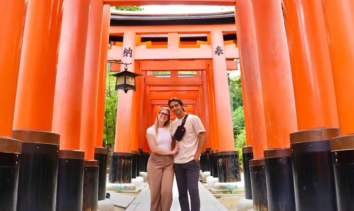 Kyoto Early Bird English Tour: Fushimi Inari & Gion(Private opt)