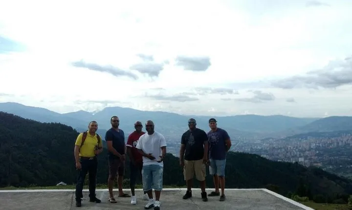 Private tour to Pablo`s prison (plain package)