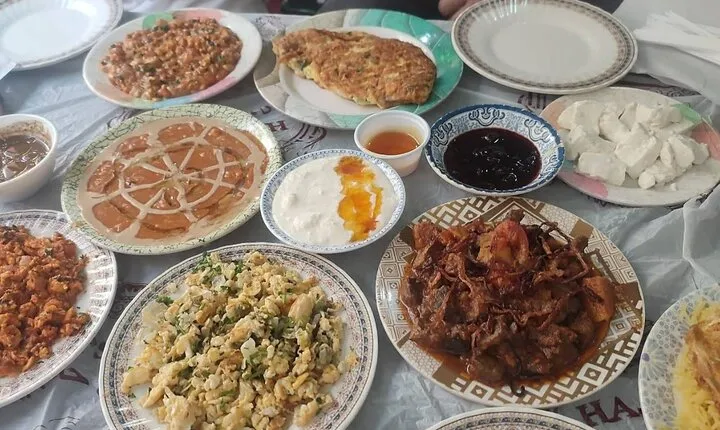 Traditional Bahrain Food Tasting Tour