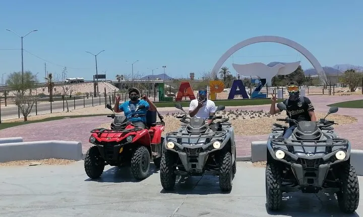 ATV Off-roading + sandboarding Tour in La Paz