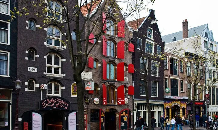 Amsterdam Red Light District Guided Walking Tour