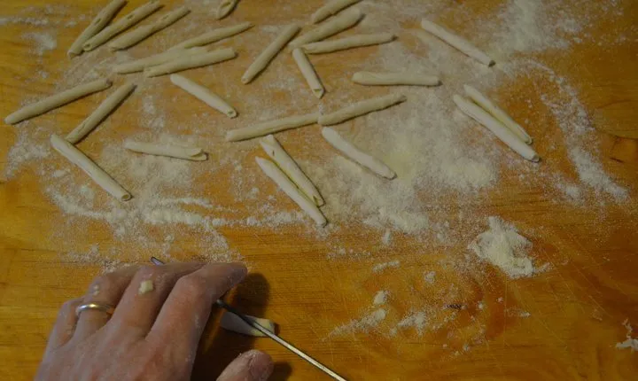 Experience of Apulian cuisine fresh pasta and focaccia