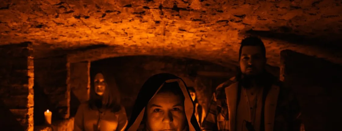 Hidden and haunted evening adult walking tour of Edinburgh