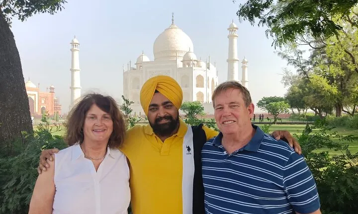  2-Day Agra Taj Mahal Overnight Tour from Delhi