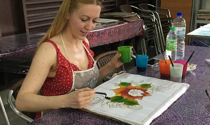 Malaysian Batik Experience-Handkerchief