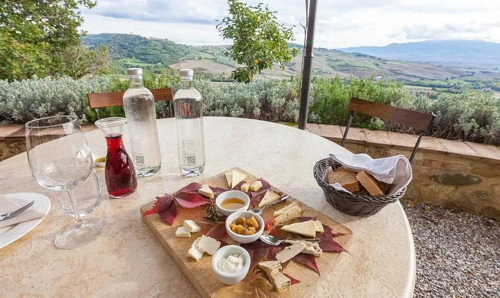 Montepulciano and Pienza Tuscany Wine&Cheese Fullday from Florence