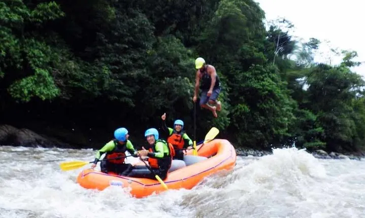 Rafting + Puyo + Love Nest + La Tarqui Zoo - Full Day