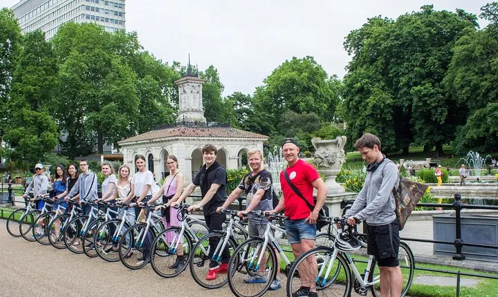 The "Big Six" of London and a Pub. 5.5 hour tour