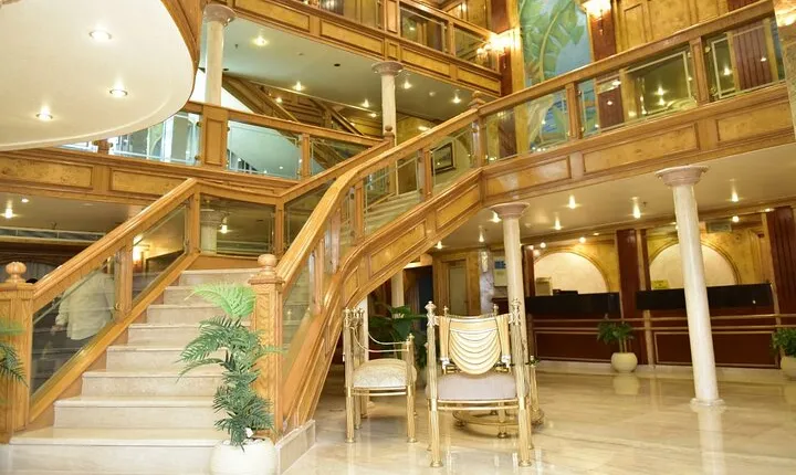 2 Nights Nile cruise from Aswan to Luxor&Abu Simbel And Balloon