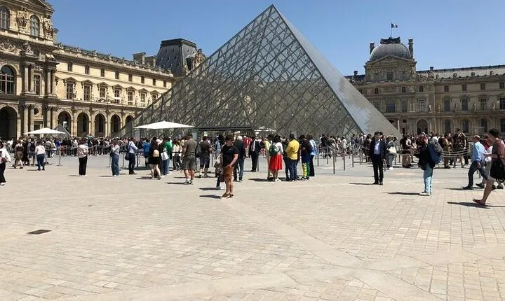Paris Timed Entry Ticket to the Louvre Museum