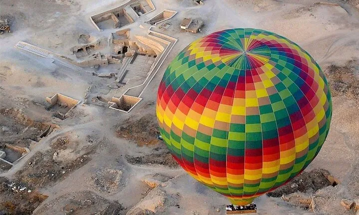 2-Day Luxor Tour with Hot Air Balloon and Felucca Ride from Cairo